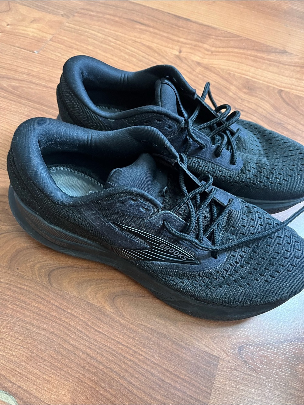 Brooks Men's All-Black Breathable Running Shoes